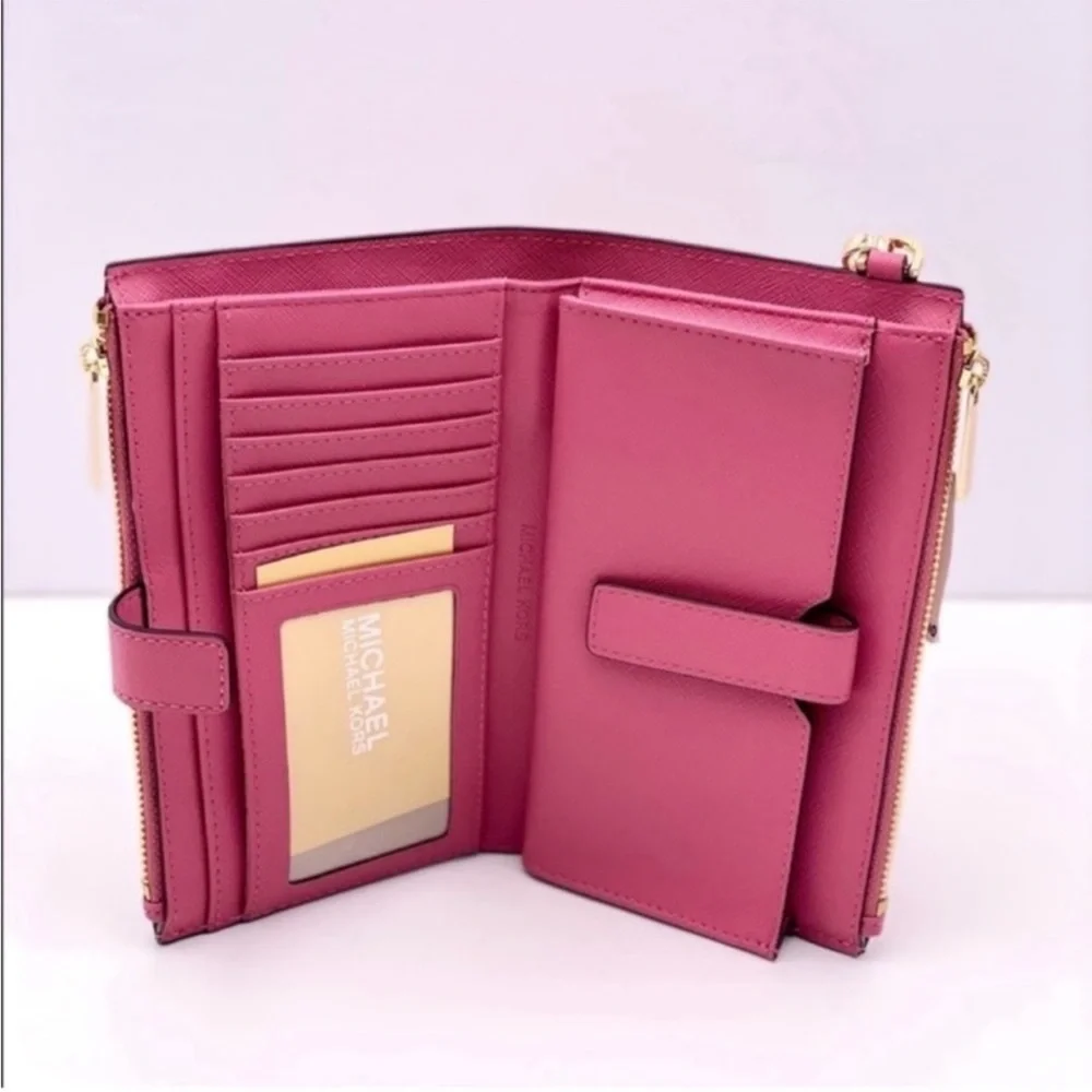 Michael Kors DoubleZip Wallet
Wristlet Phone Case Pink - Picture 2 of 3
